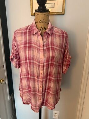Gloria Vanderbilt Pink Plaid Button-Down Shirt